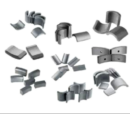 Automobil-Pumpen bilden Ferrit-Magneten SrO 6Fe2O3 Soem-Bogen-Segment-Magnet einen Bogen