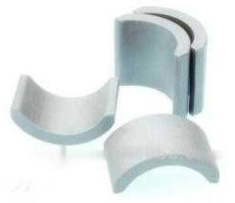 Dauermagneten aus Ferrit mit hoher Zwangskraft und hoher Temperaturbeständigkeit