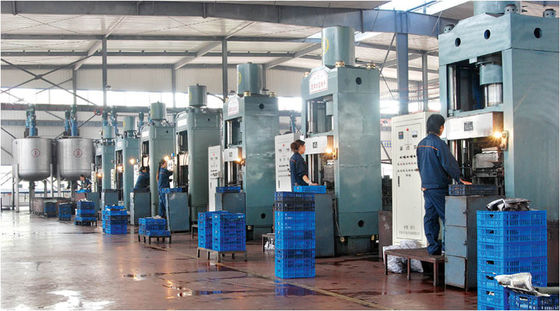 Hochkoerzitive Permanentferritmagnet mit hoher Flussdichte