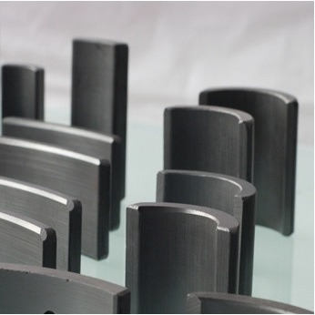 Starker dauerhafter Magnet des Ferrit-Y35 für den Motordemagnetization beständig