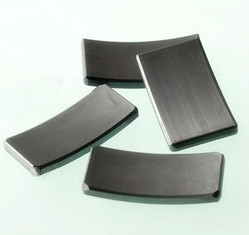 Standard 	Ferrit-Segment-Magneten 4.5g/Cm3 5.1g/Cm3 DC-Bewegungsmagnet